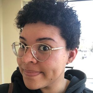 Meet your Posher, Alyssa